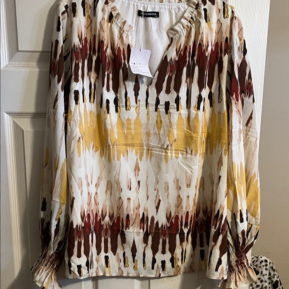 Elegant Multicolor Blouse - Picture 3 of 5